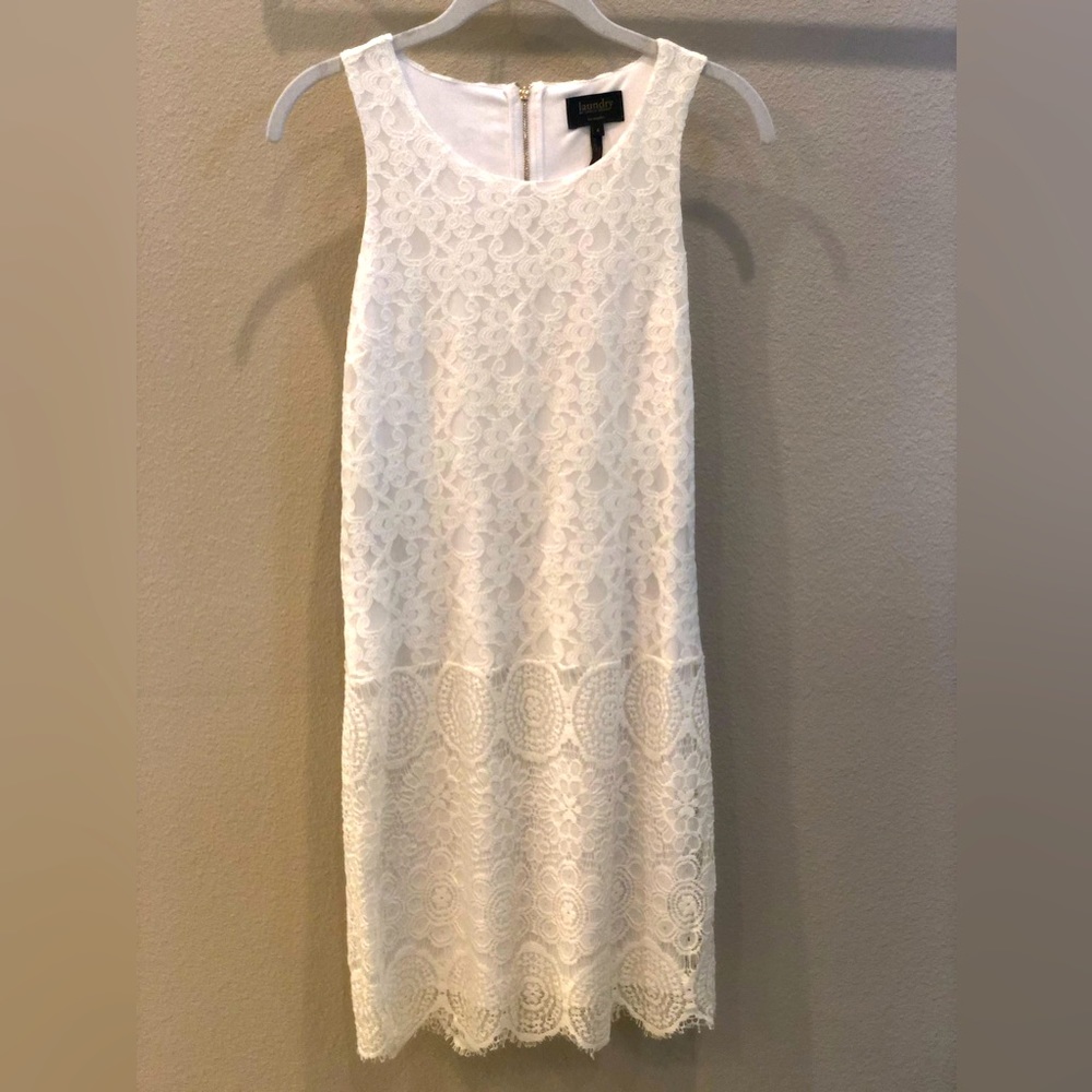 Laundry by Shelli Segal, White Sleeveless Lace Sheath Dress, NWOT, Size 4